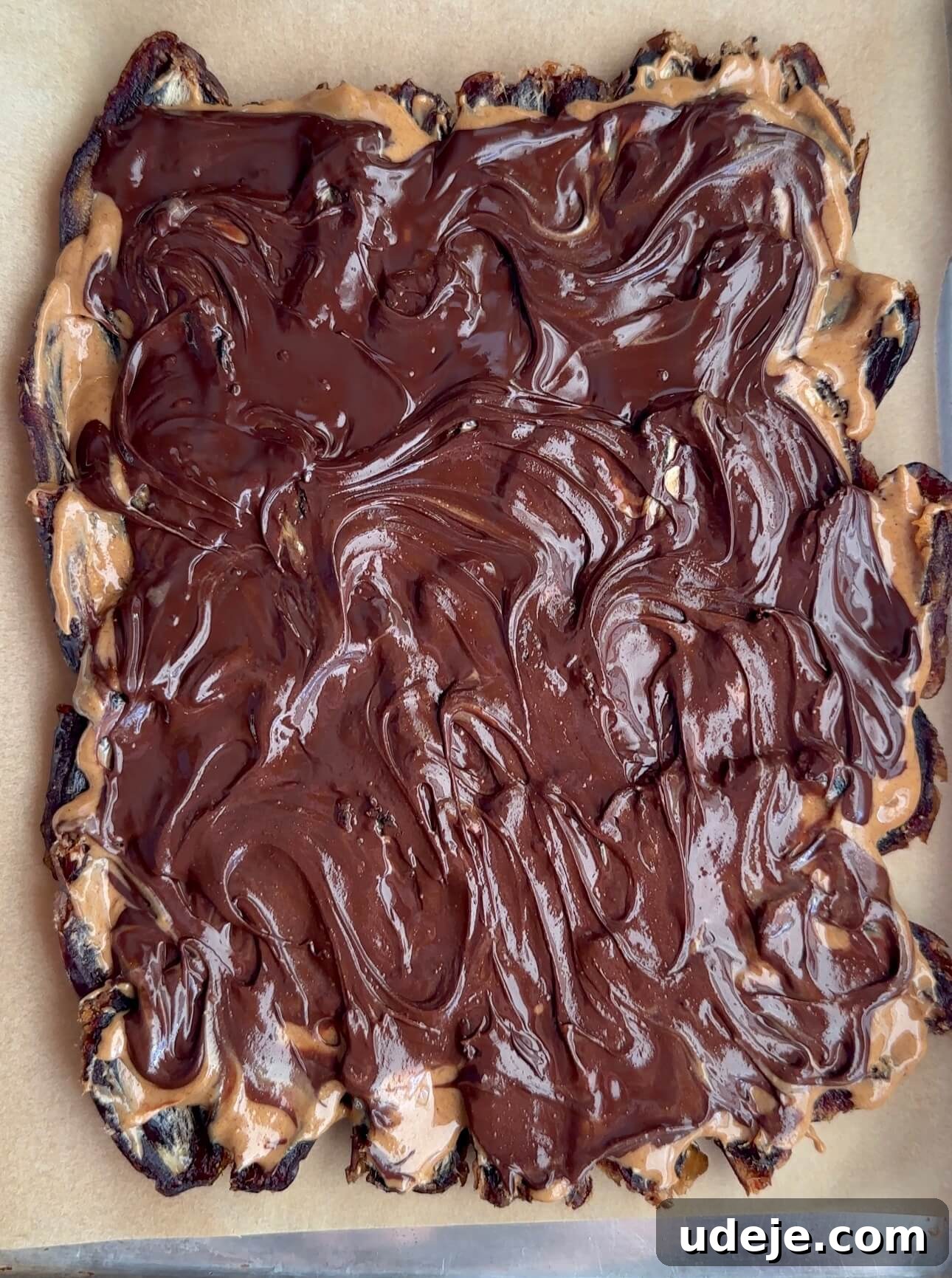 Quick Chocolate Date Bark 5 medjool date bark topped with peanut butter and melted chocolate