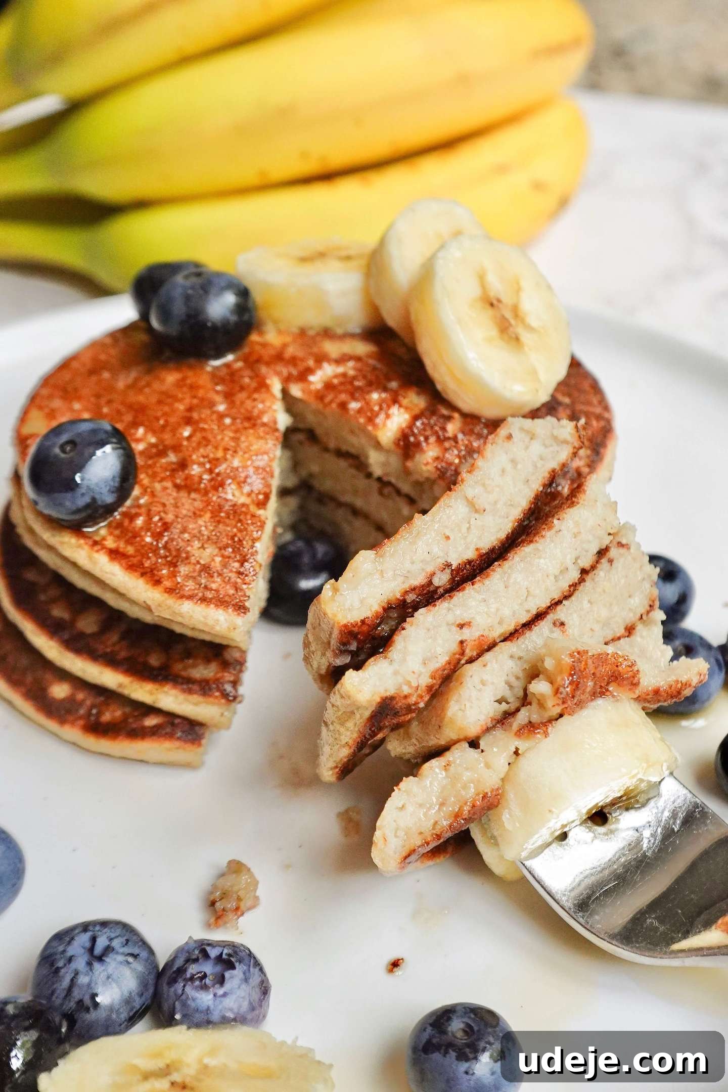 Effortless 3 Ingredient Banana Pancakes 3 These Easy Banana Pancakes are the perfect way to start your day! Made with just 3 ingredients, they're light, fluffy & nutritious.